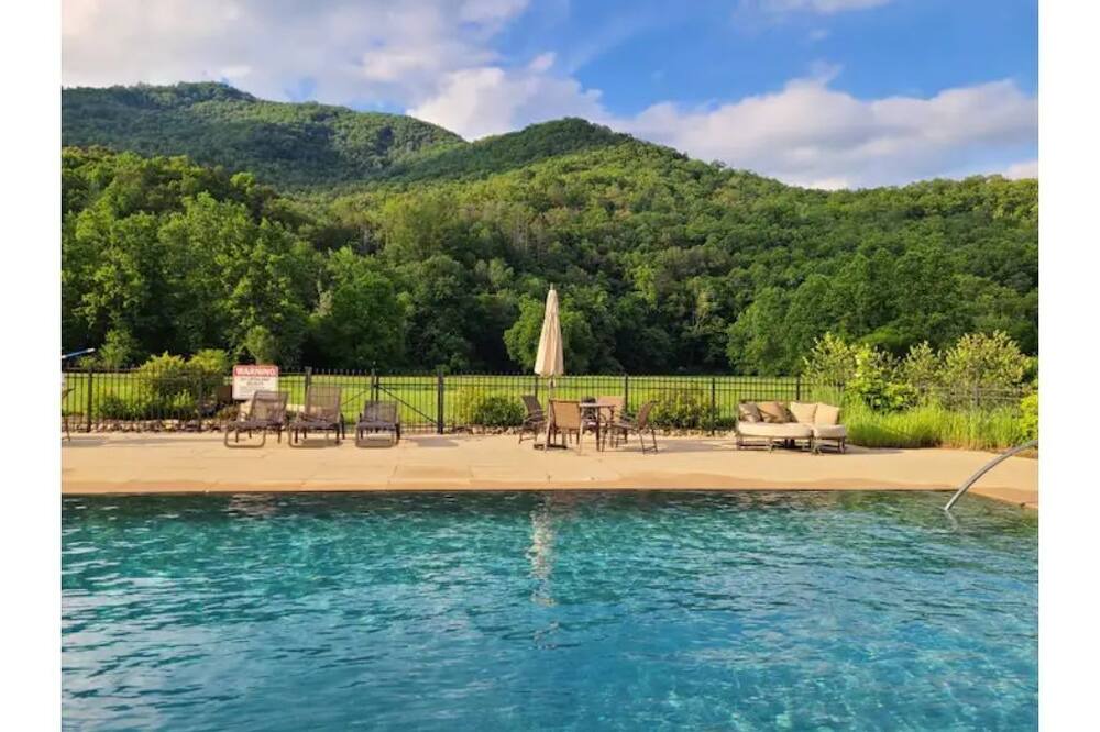 Photo of Outdoor in Cullowhee