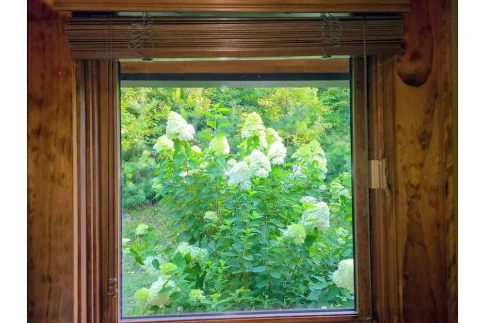 Photo of Bedroom in Cullowhee