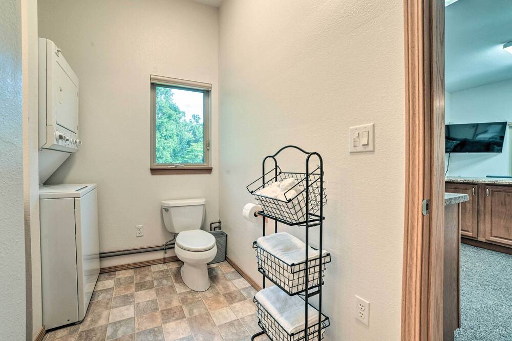 Photo of Bathroom in Kuttawa