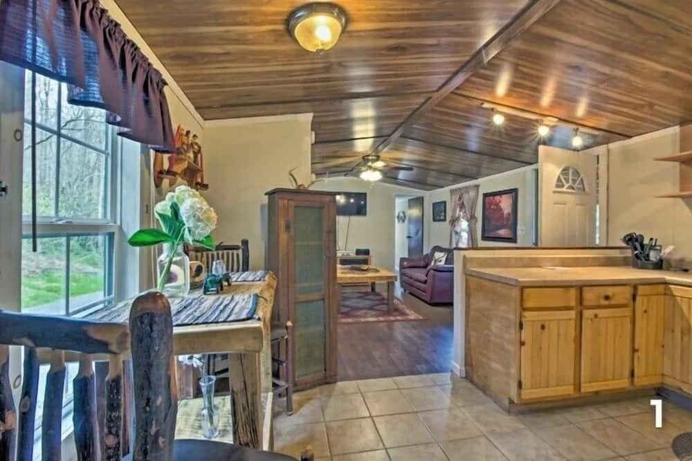 Photo of Bedroom in Waynesville
