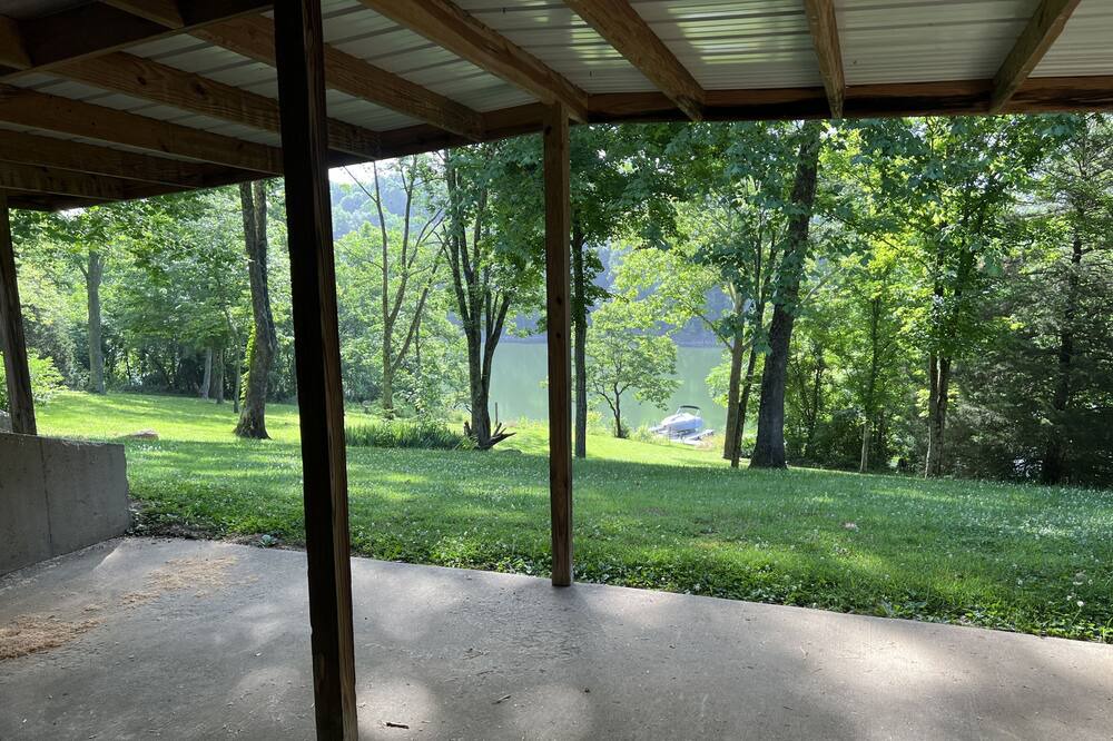 Photo of Outdoor in Leitchfield