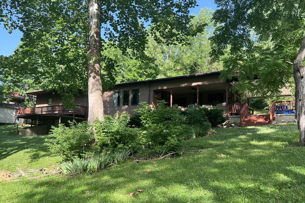 Photo of Outdoor in Leitchfield