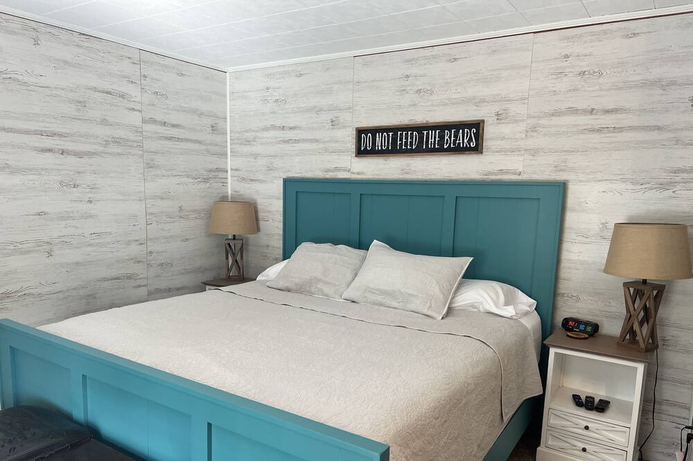 Photo of Bedroom in Leitchfield