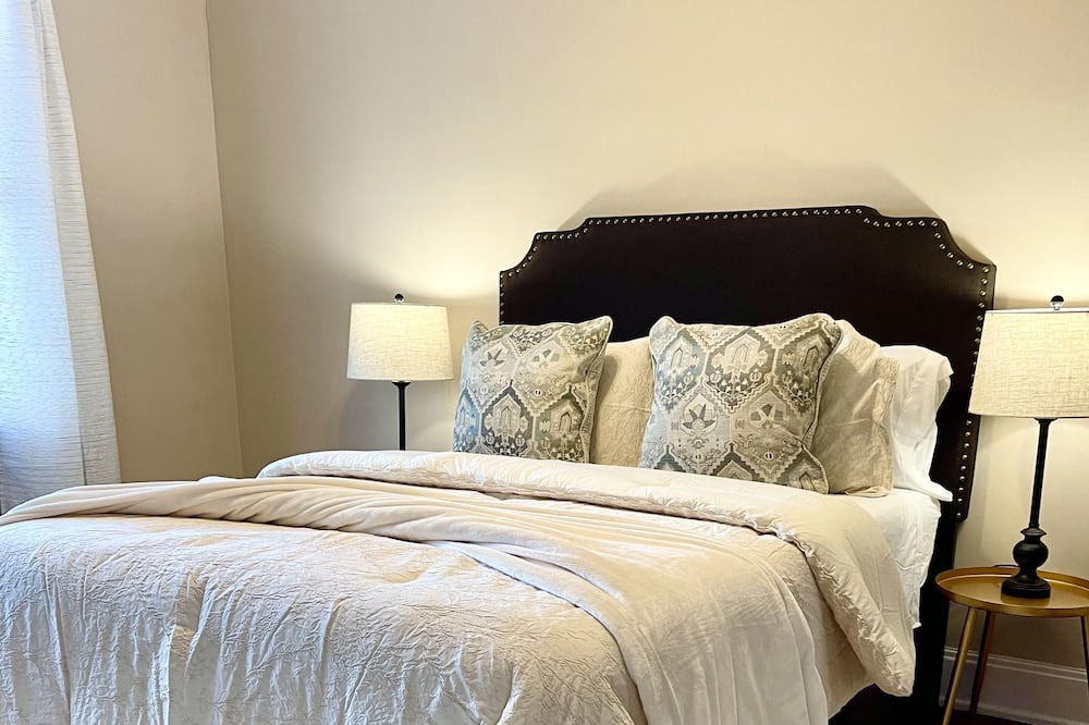 Photo of Bedroom in Anderson