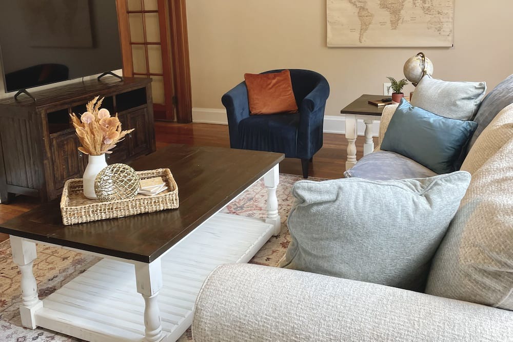 Photo of Livingroom in Anderson