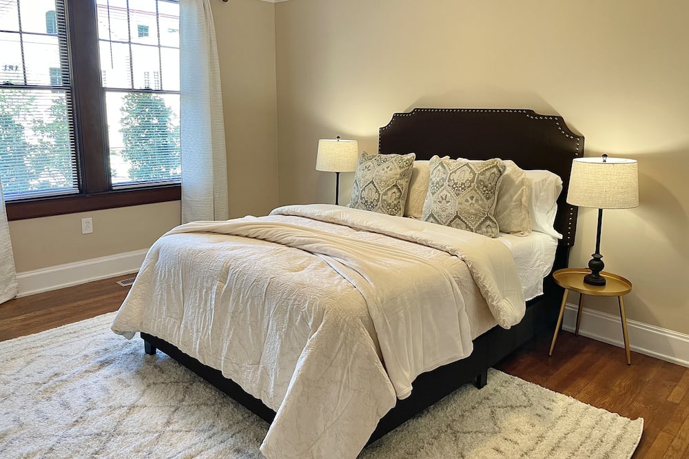 Photo of Bedroom in Anderson