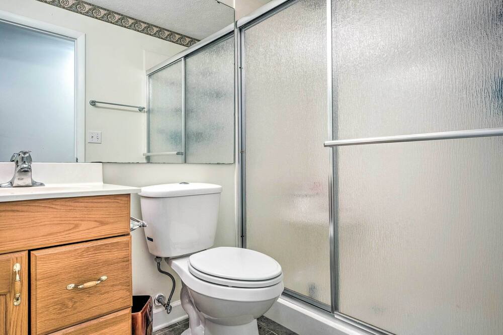 Photo of Bathroom in Hendersonville