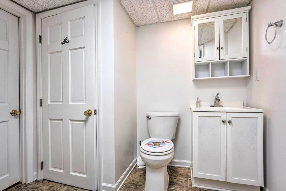 Photo of Bathroom in Hendersonville