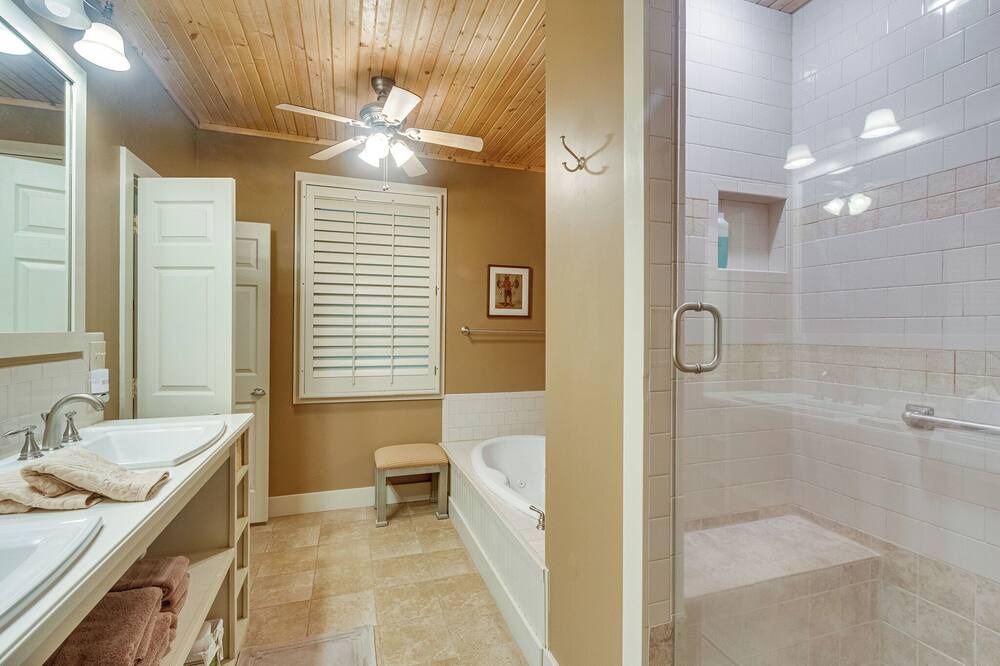 Photo of Bathroom in Pelham