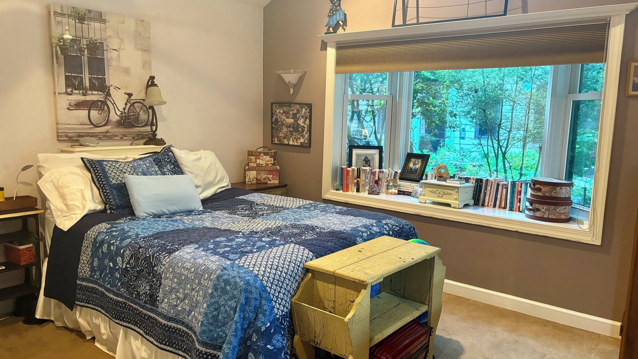 Photo of Bedroom in Cave Spring