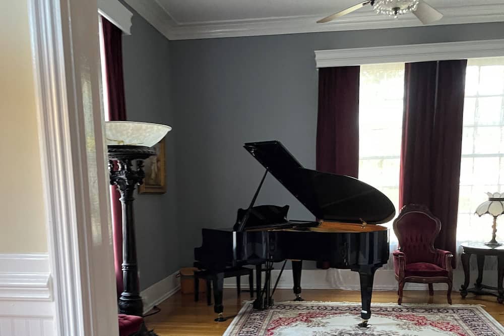 Photo of Bedroom in Anderson
