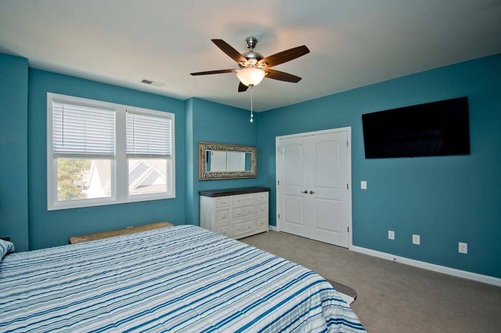 Photo of Bedroom in Morehead City