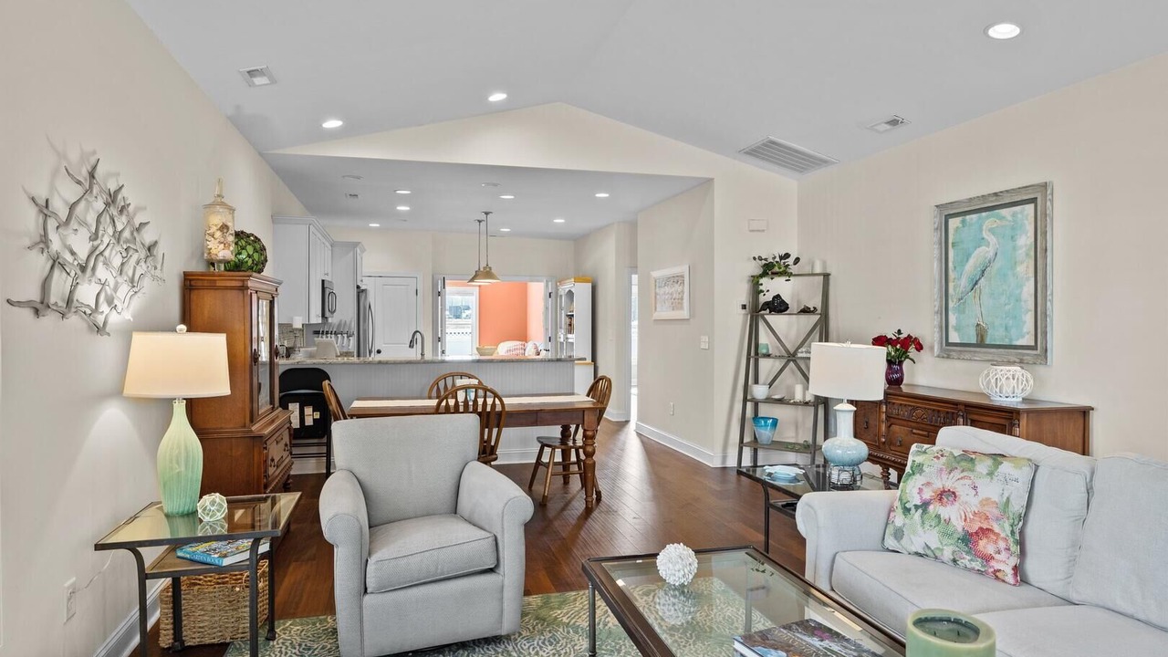 Photo of Livingroom in Morehead City