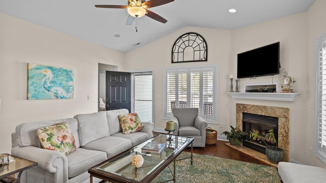 Photo of Livingroom in Morehead City
