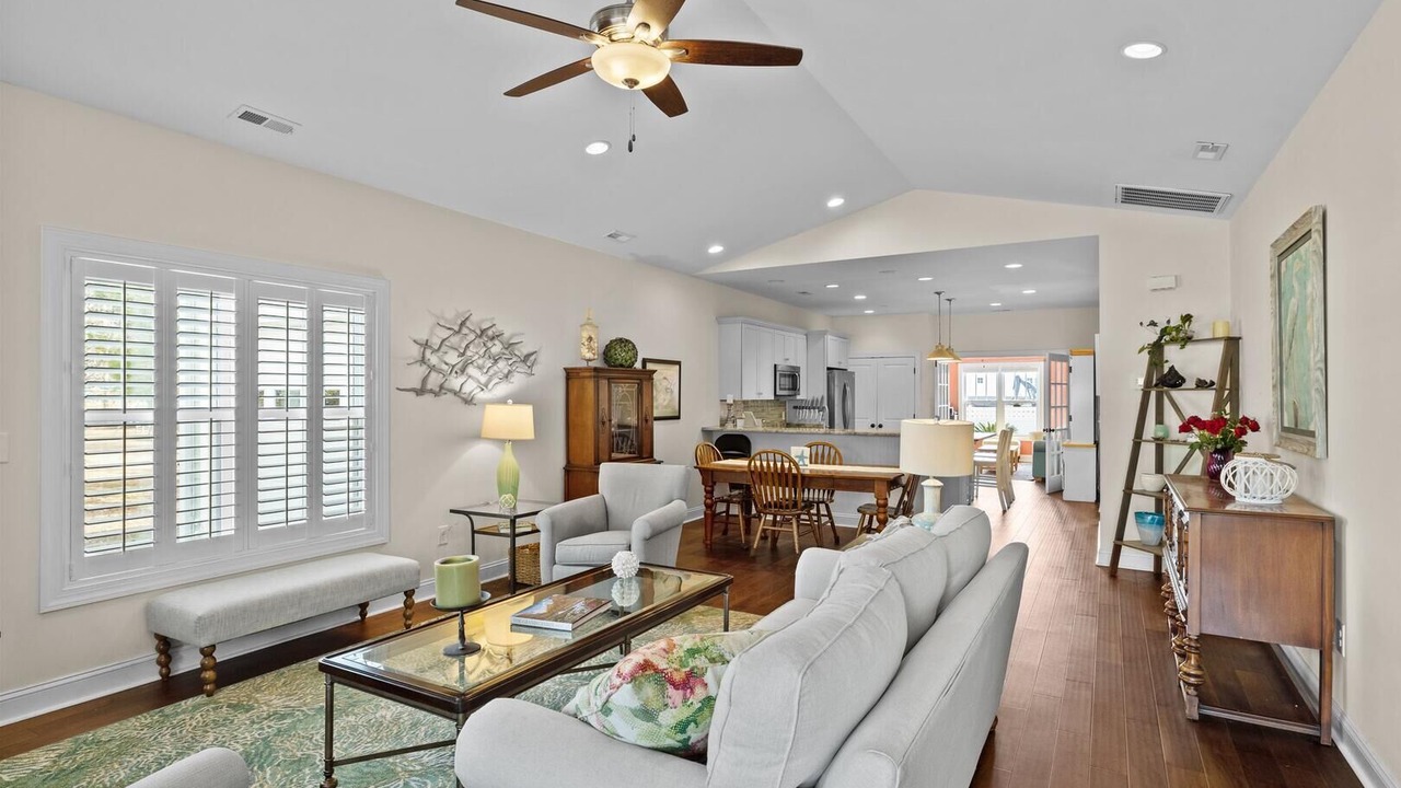 Photo of Livingroom in Morehead City