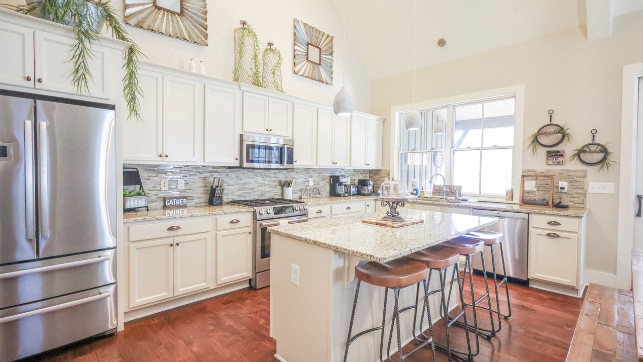 Photo of Kitchen in Bear Lake Reserve