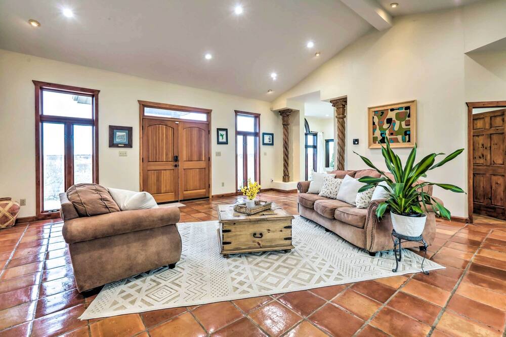 Photo of Livingroom in Nicholasville