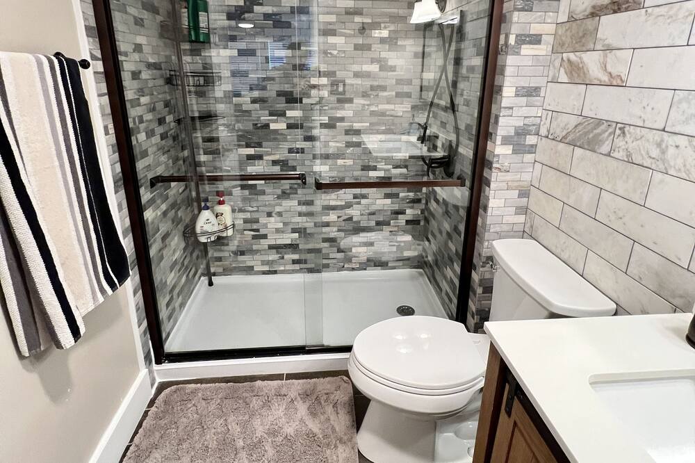 Photo of Bathroom in Downtown Knoxville