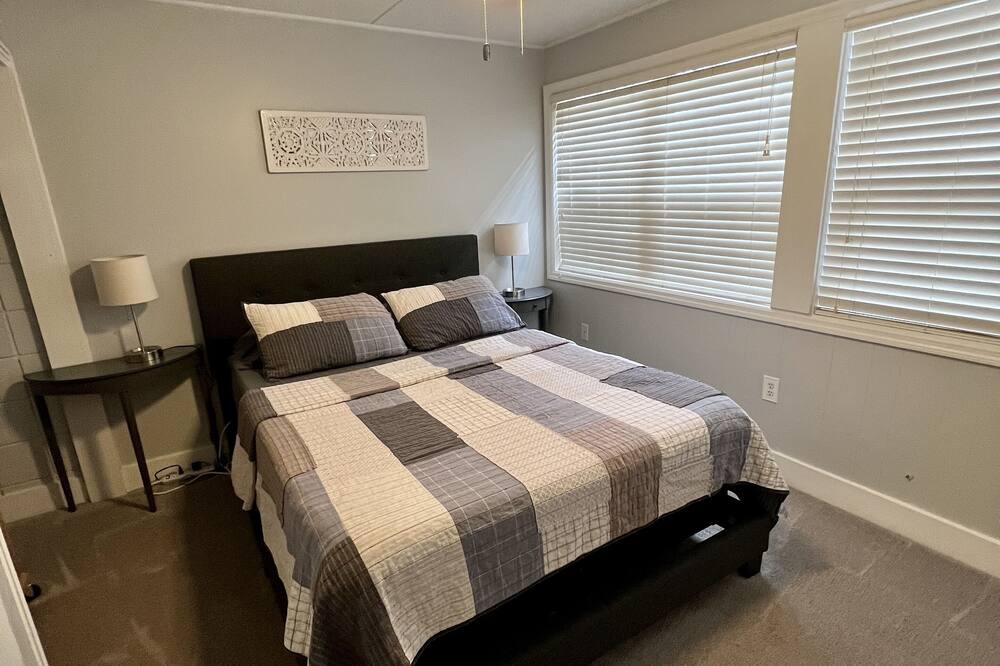 Photo of Bedroom in Downtown Knoxville