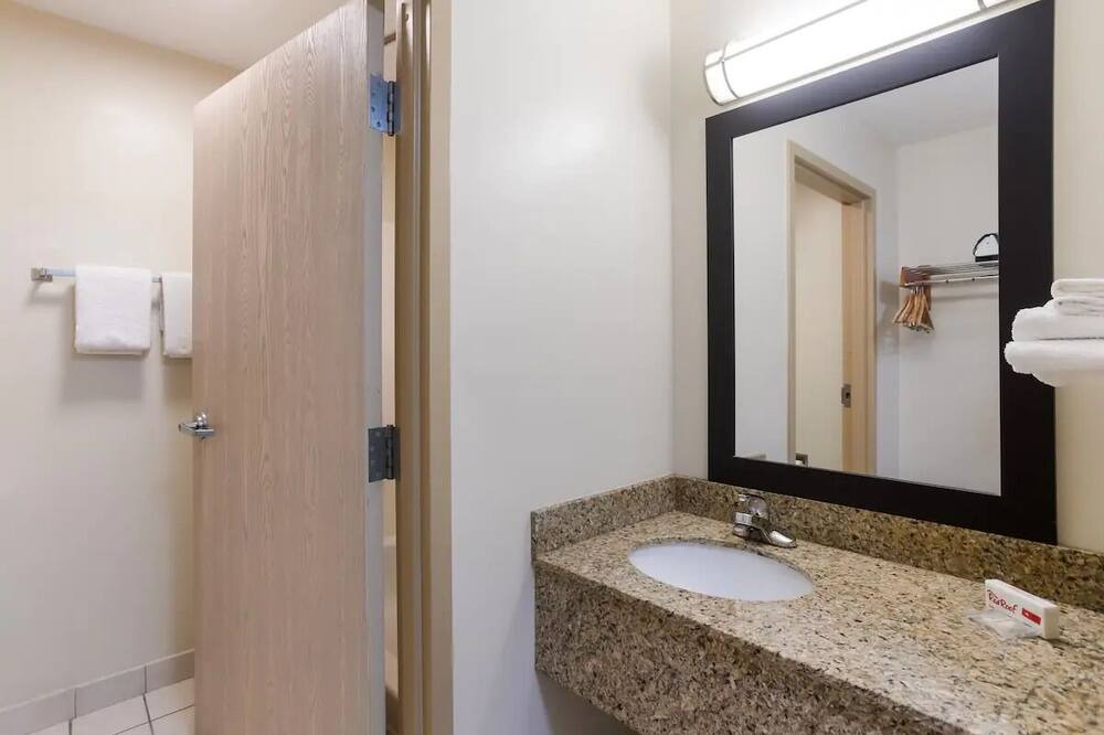 Photo of Bathroom in Pittsburg