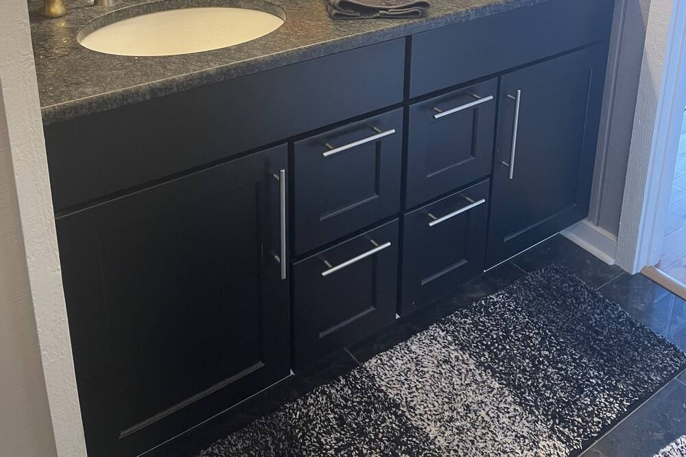 Photo of Bathroom in Gladehill
