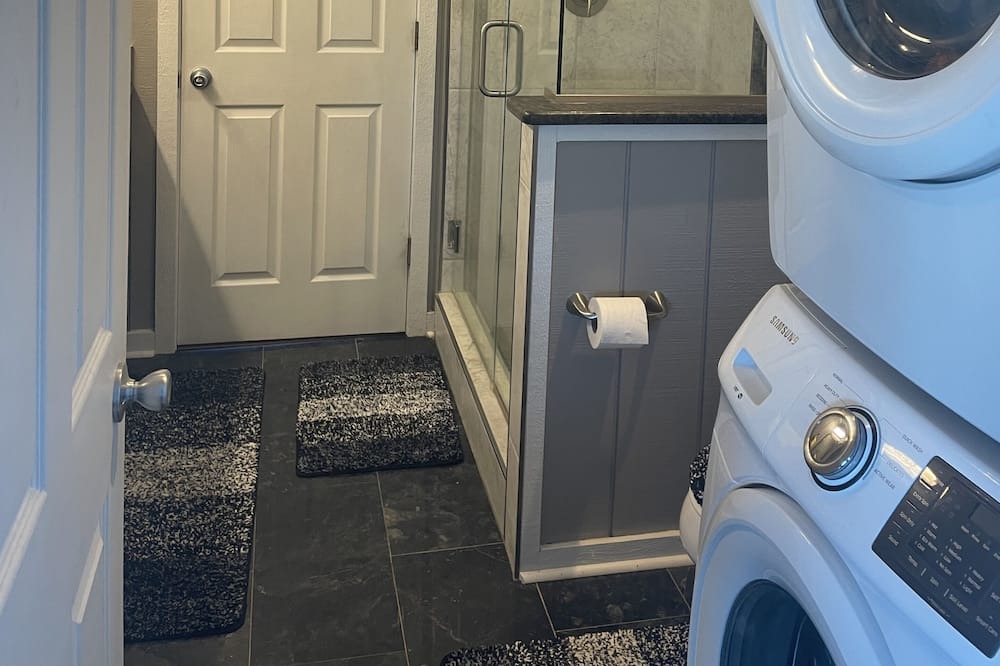 Photo of Bathroom in Gladehill