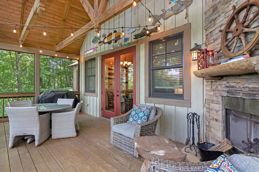 Photo of Livingroom in Bear Lake Reserve