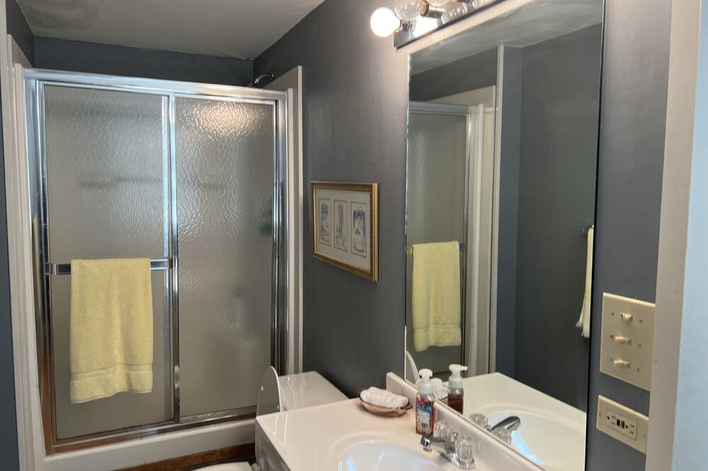 Photo of Bathroom in Allardt