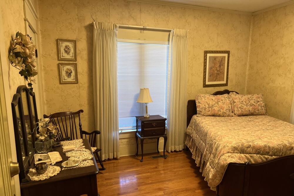 Photo of Bedroom in Allardt