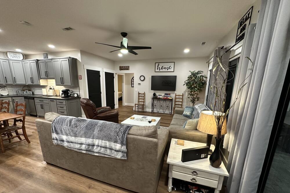 Photo of Livingroom in Maynardville
