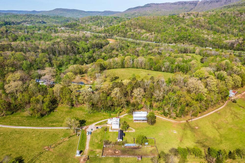 Photo of Outdoor in Lookout Valley Neighborhood Association