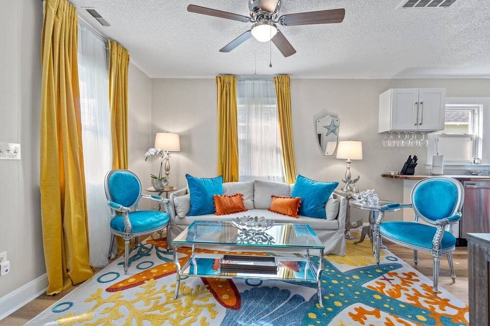 Photo of Livingroom in Morehead City