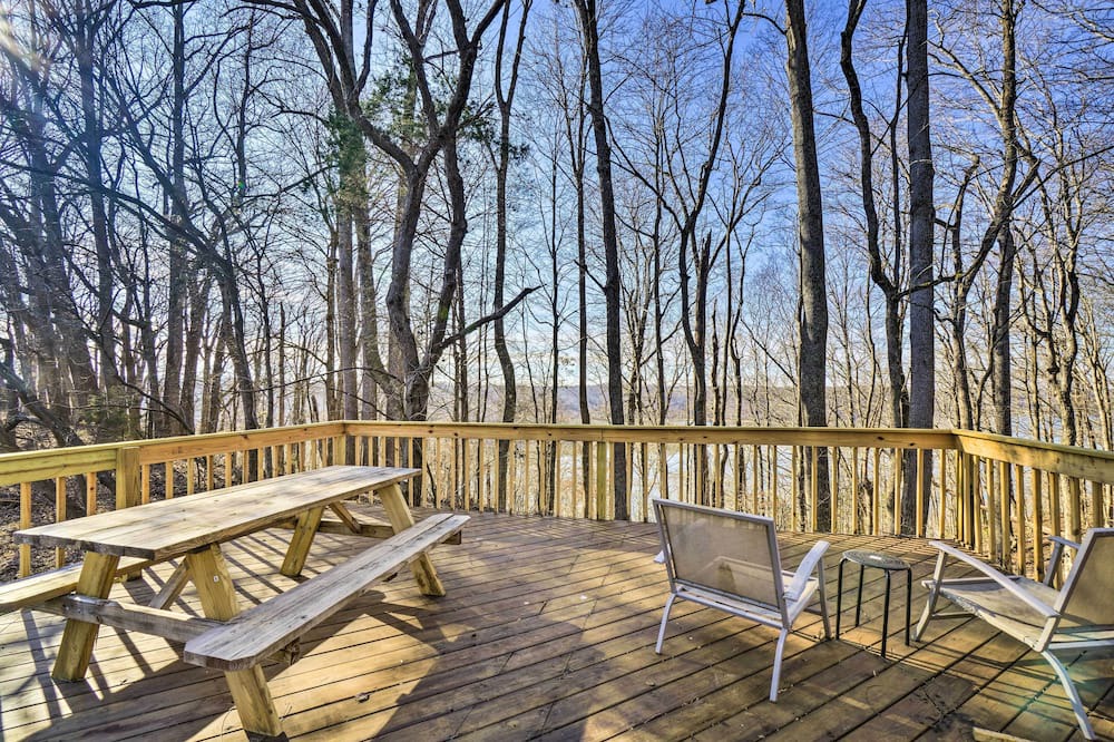 Photo of Outdoor in Byrdstown