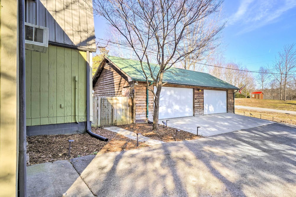 Photo of Outdoor in Byrdstown