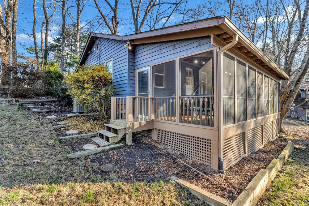 Photo of Outdoor in Royal Pines