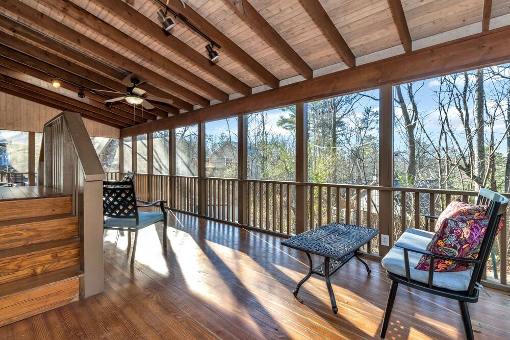 Photo of Outdoor in Royal Pines