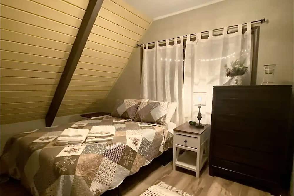 Photo of Bedroom in Sunset