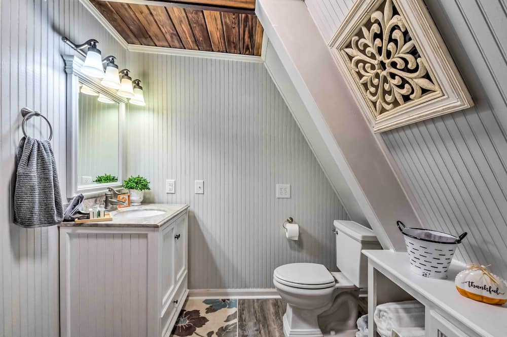 Photo of Bathroom in Etoile