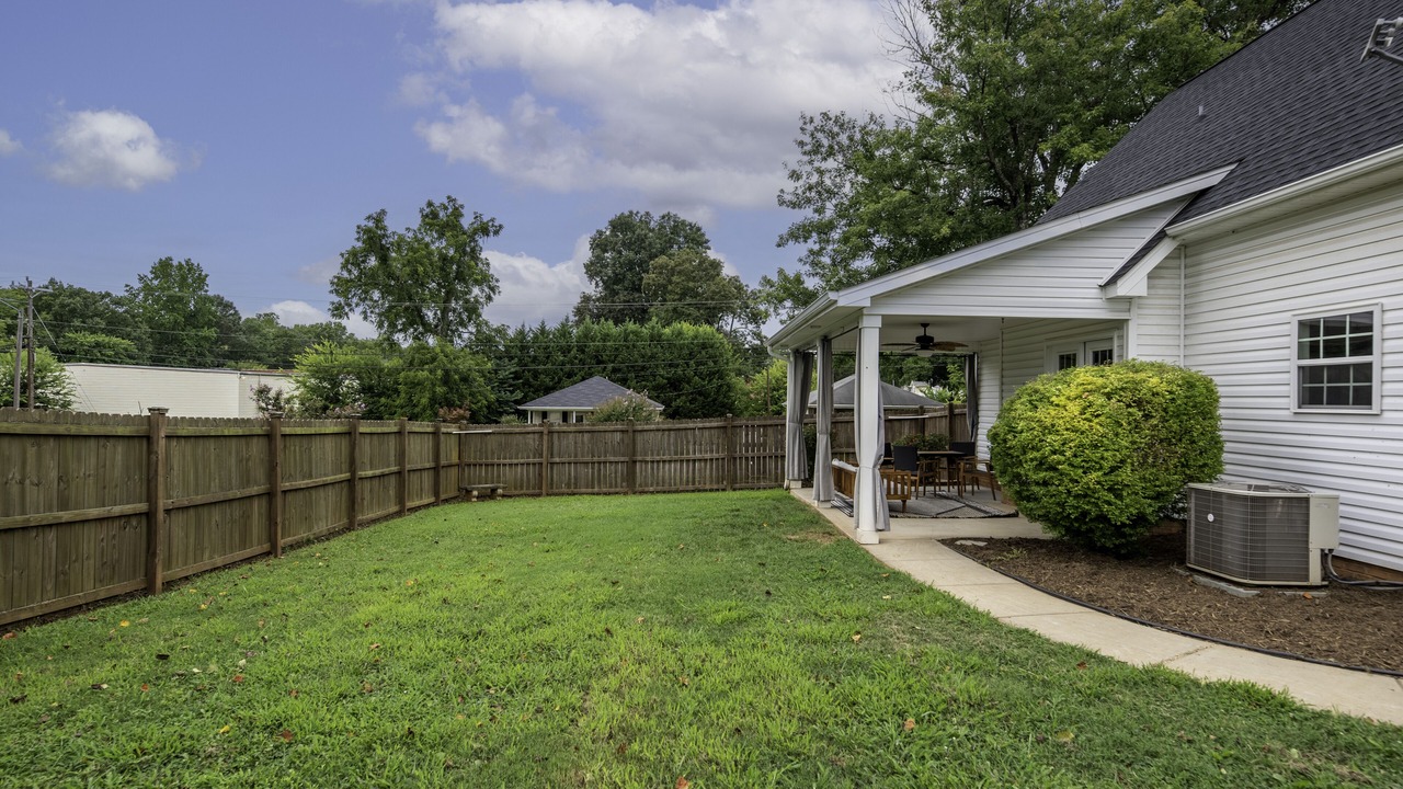Photo of Outdoor in North Belmont