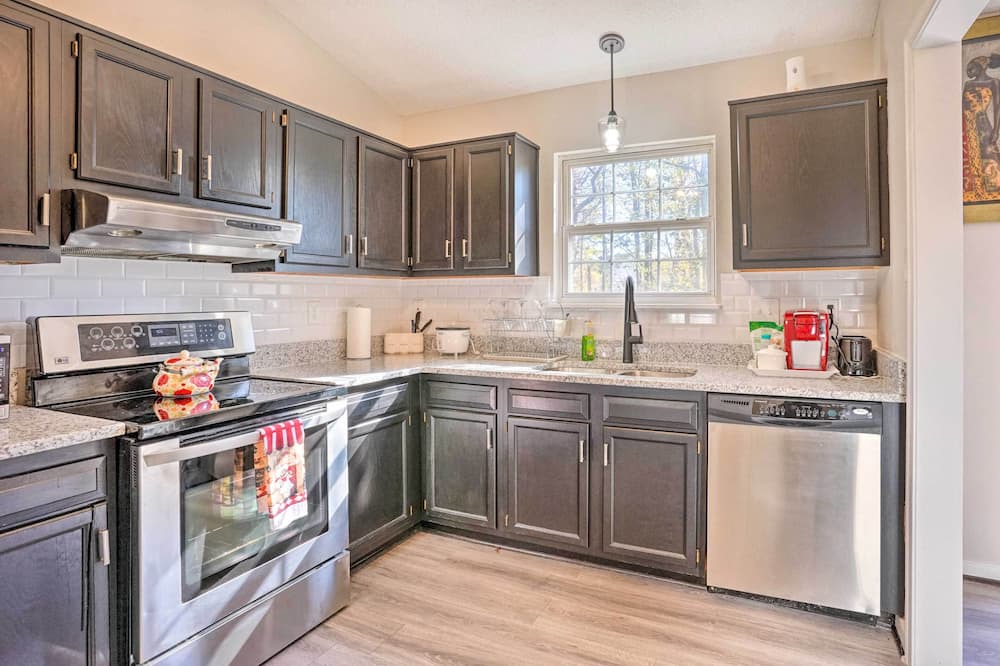 Photo of Kitchen in Mosby
