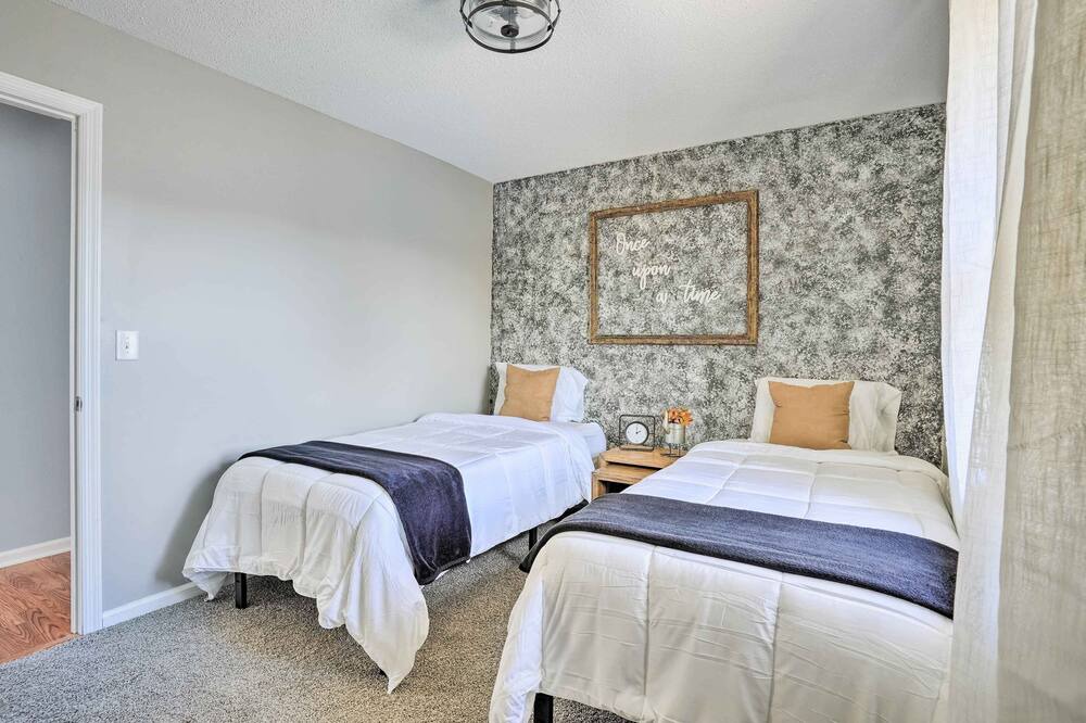 Photo of Bedroom in Flintstone
