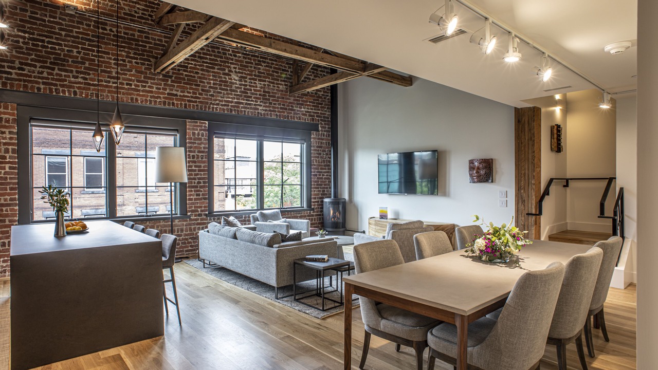 Photo of Livingroom in Downtown Asheville