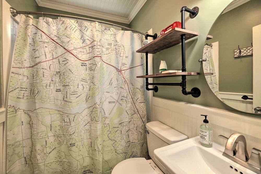 Photo of Bathroom in New Bern