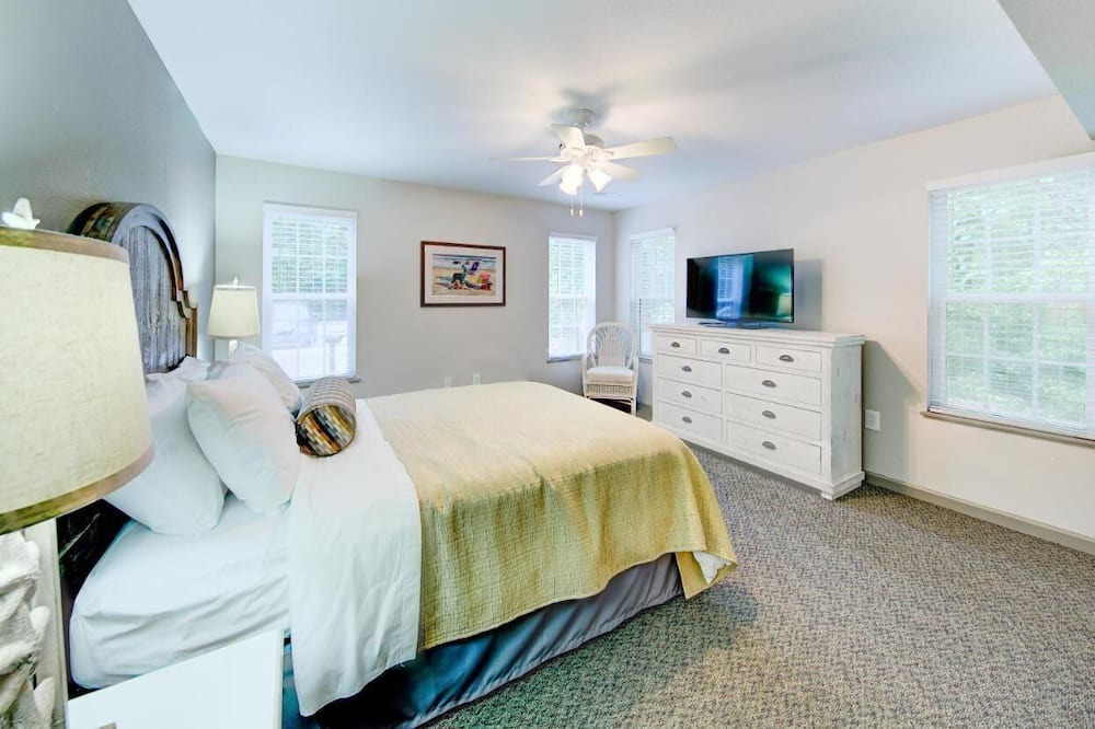 Photo of Bedroom in Sea Scape