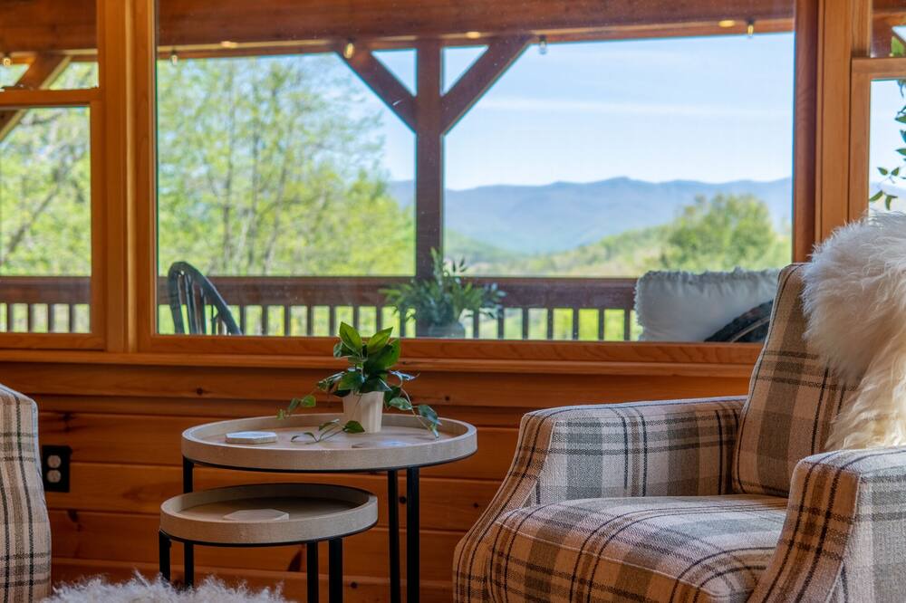 Photo of Bedroom in Sylva