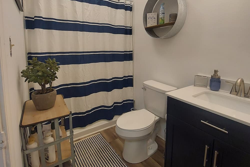 Photo of Bathroom in Duncan