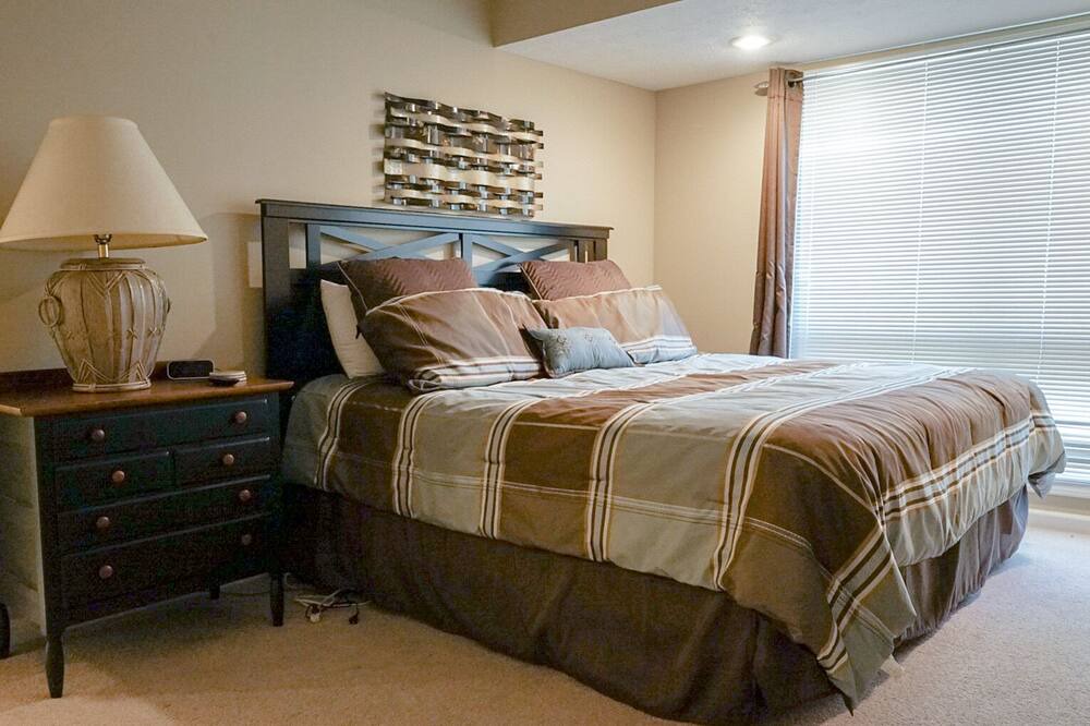 Photo of Bedroom in Bronston
