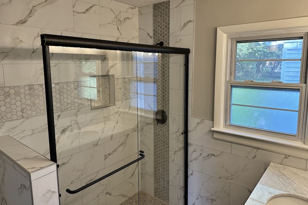 Photo of Bathroom in Lyndon