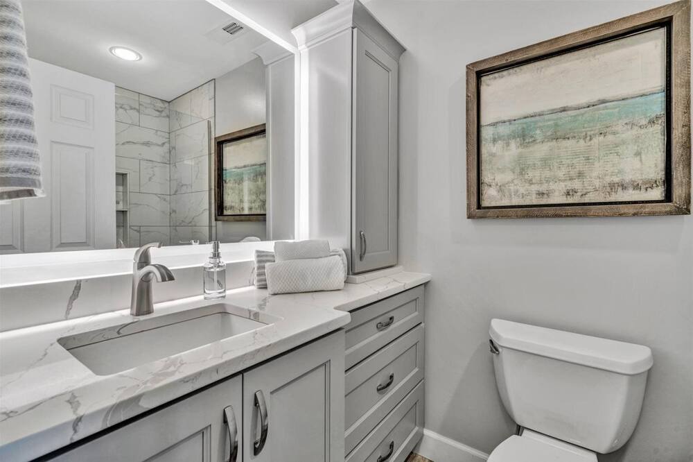 Photo of Bathroom in North Shore