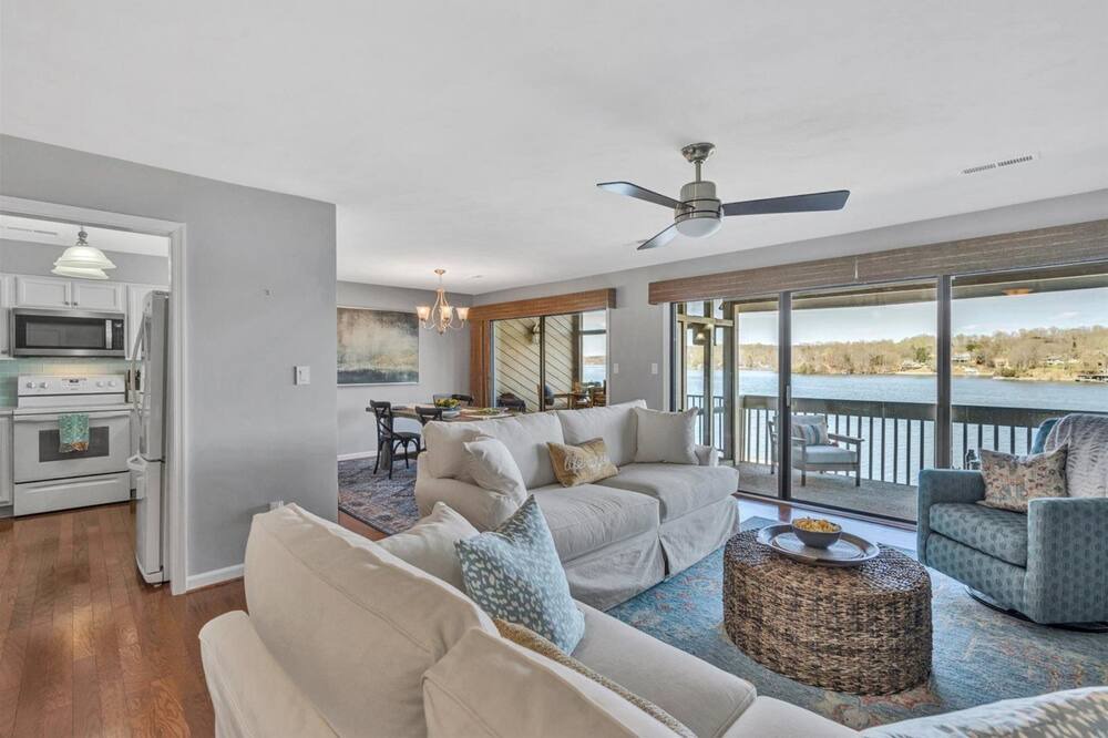 Photo of Livingroom in North Shore